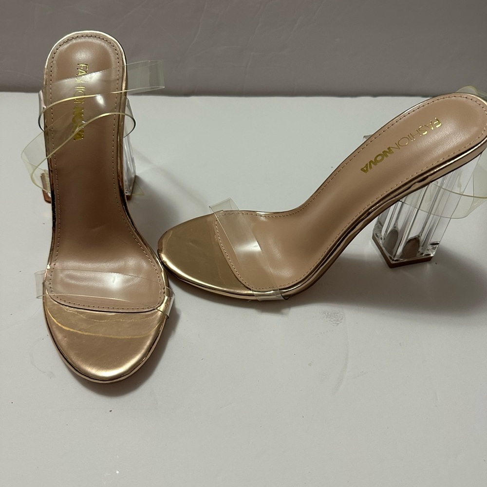 Fashion Nova Clear Chunky Heels - Size 5.5